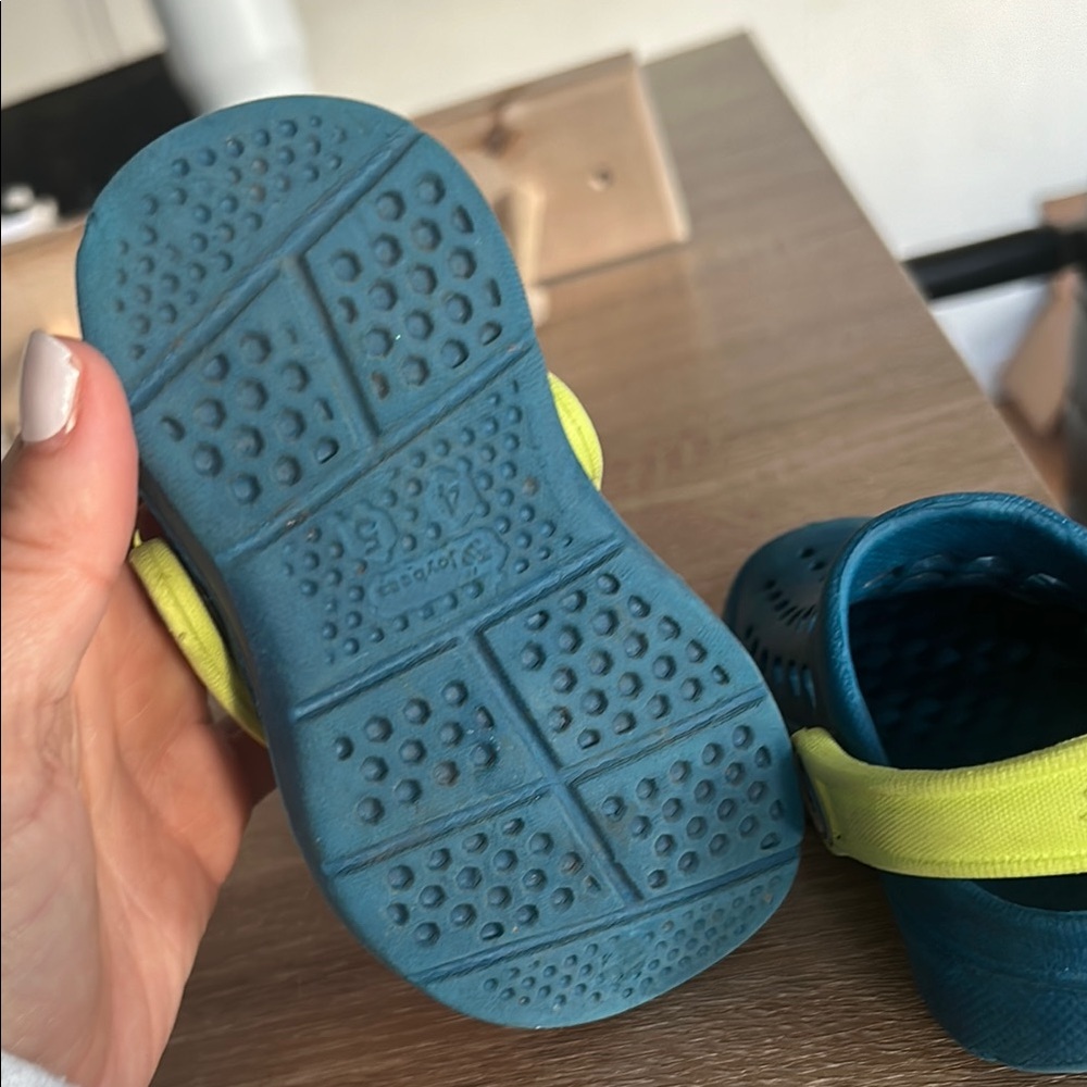 Joybees Kids Blue and Yellow Clogs crocs summer water shoes rubber 5 c - Picture 7 of 8